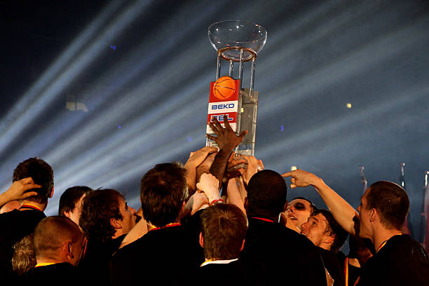 ChatGPT预测2050年历史前十：詹一乔二文班三 库里七奥胖八科比九