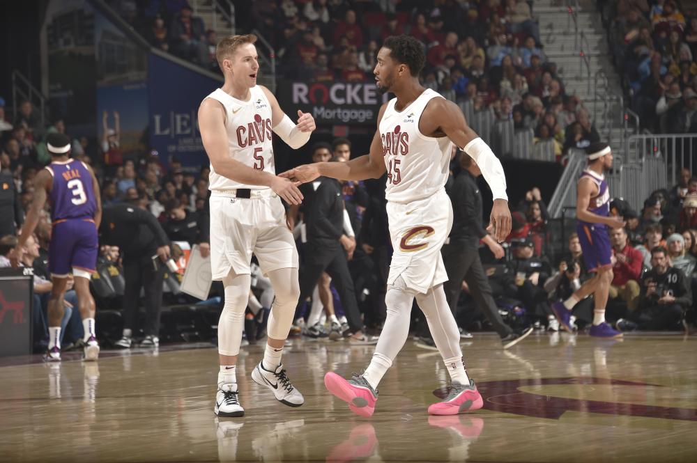 多名核心在 多名核心在