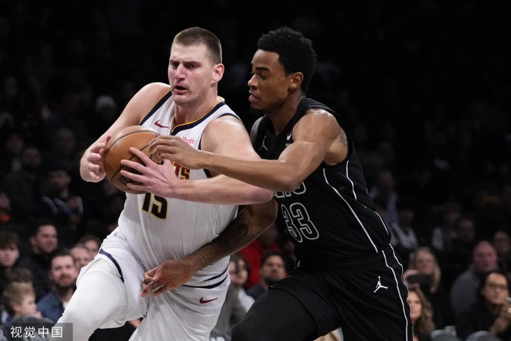 阿门：火箭擅长投三分的球员获得了很多优质机会，但就是不中